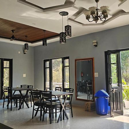 On The Rocks Hotel Kasauli Kültér fotó