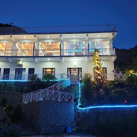 On The Rocks Hotel Kasauli Kültér fotó