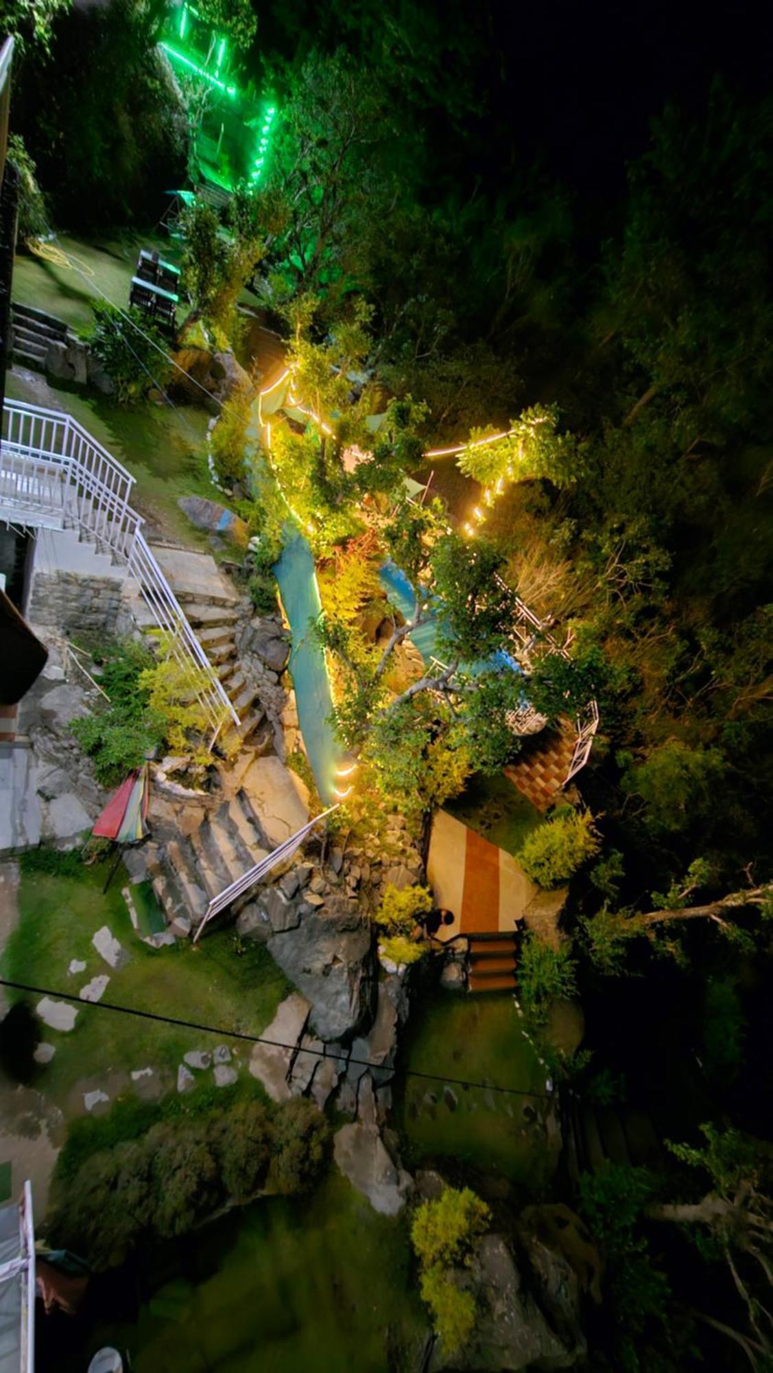 On The Rocks Hotel Kasauli Kültér fotó